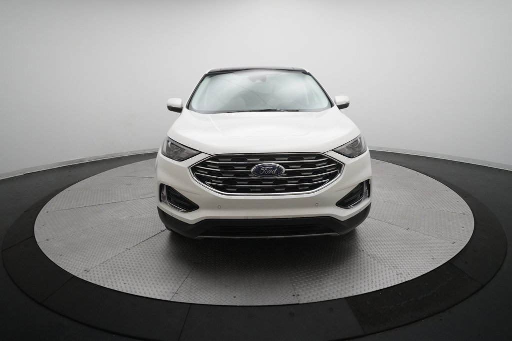 Used 2024 Ford Edge Titanium image 11