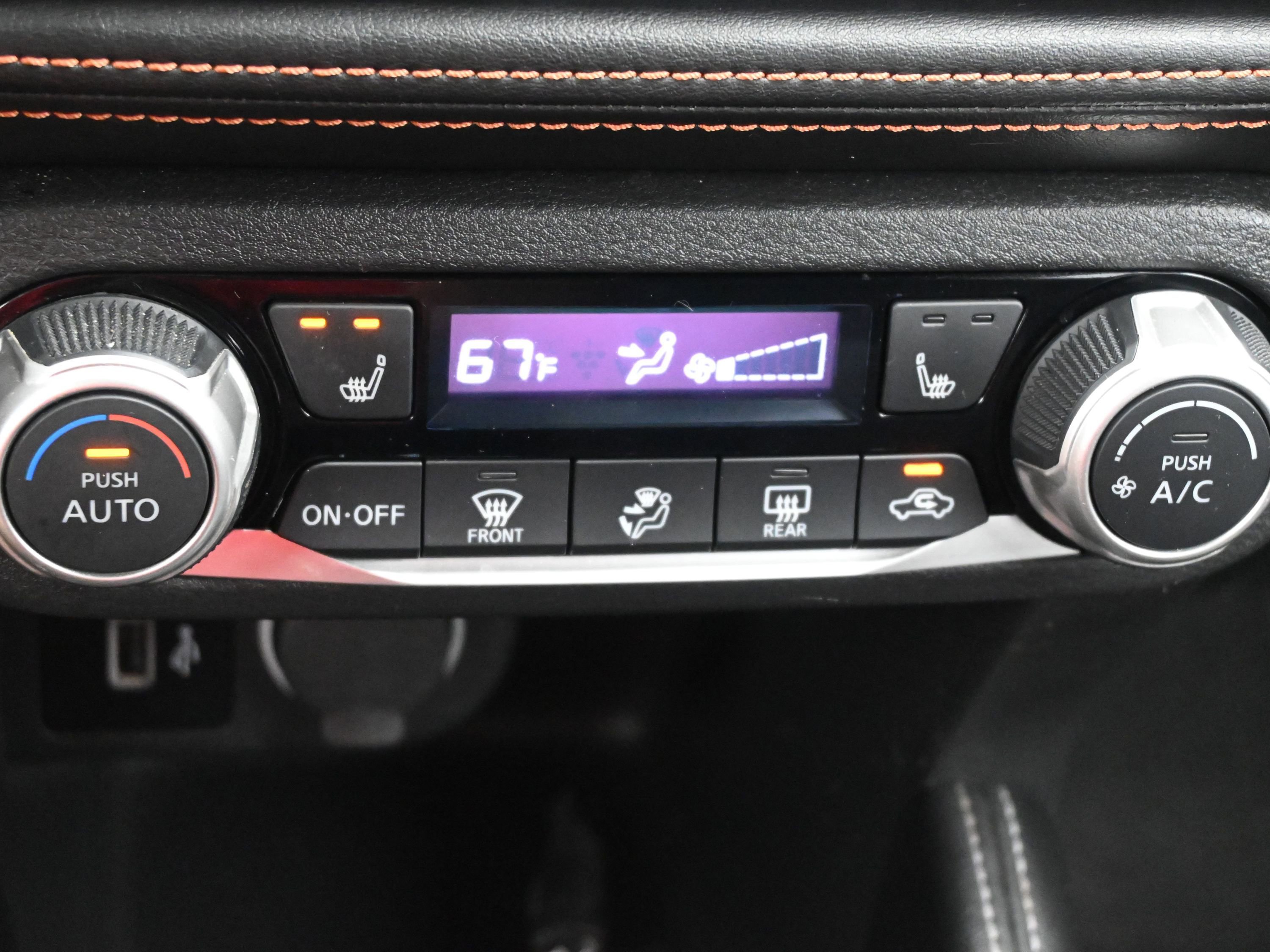 Used 2020 Nissan Kicks SR w/ SR Premium Package image 18