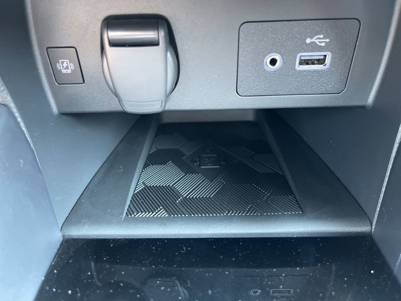 New 2025 Nissan Versa SV w/ Trunk Package image 23