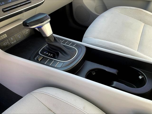 Used 2025 Hyundai Kona SEL FWD image 19