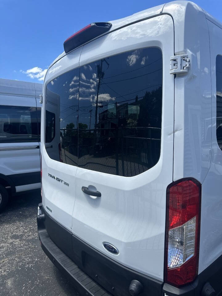 Used 2018 Ford Transit 350 XLT RWD image 3