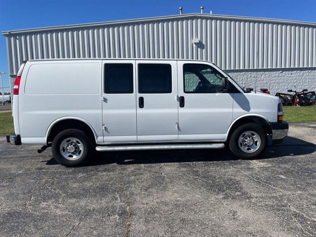 Used 2024 Chevrolet Express 2500 w/ Driver Convenience Package image 8