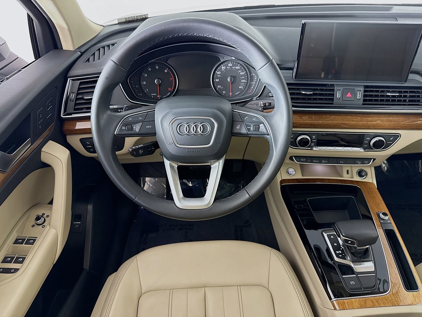 Used 2023 Audi Q5 2.0T Premium w/ Convenience Package image 23