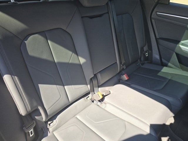 Used 2022 Audi Q3 2.0T Premium Plus w/ Premium Plus Package image 8