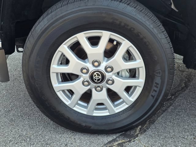 Used 2024 Toyota Tacoma SR5 AWD/4WD image 6