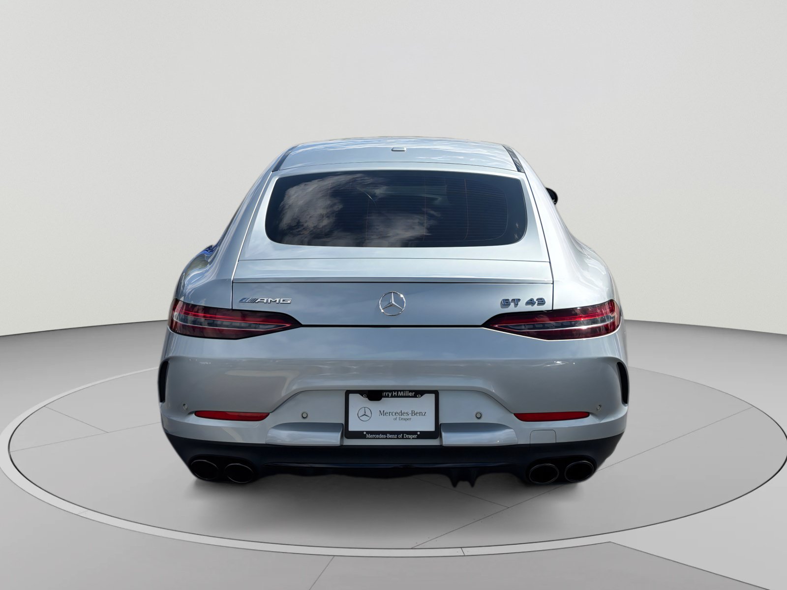 Used 2021 Mercedes-Benz AMG GT 43 image 4