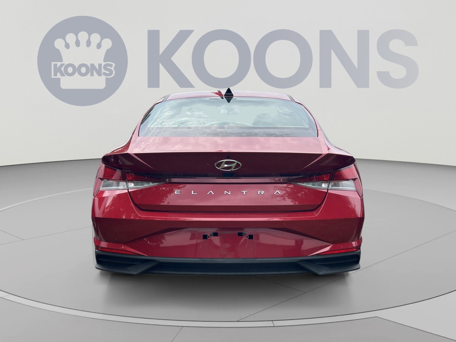 Used 2022 Hyundai Elantra SEL w/ Convenience Package FWD image 4