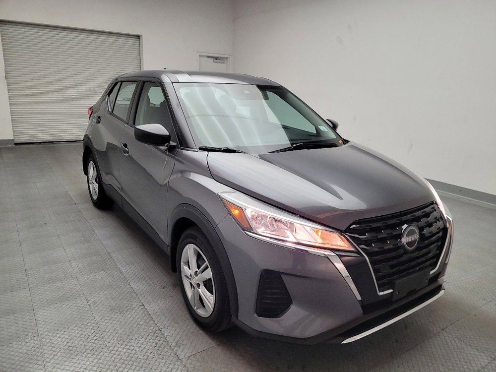 Used 2022 Nissan Kicks S image 13