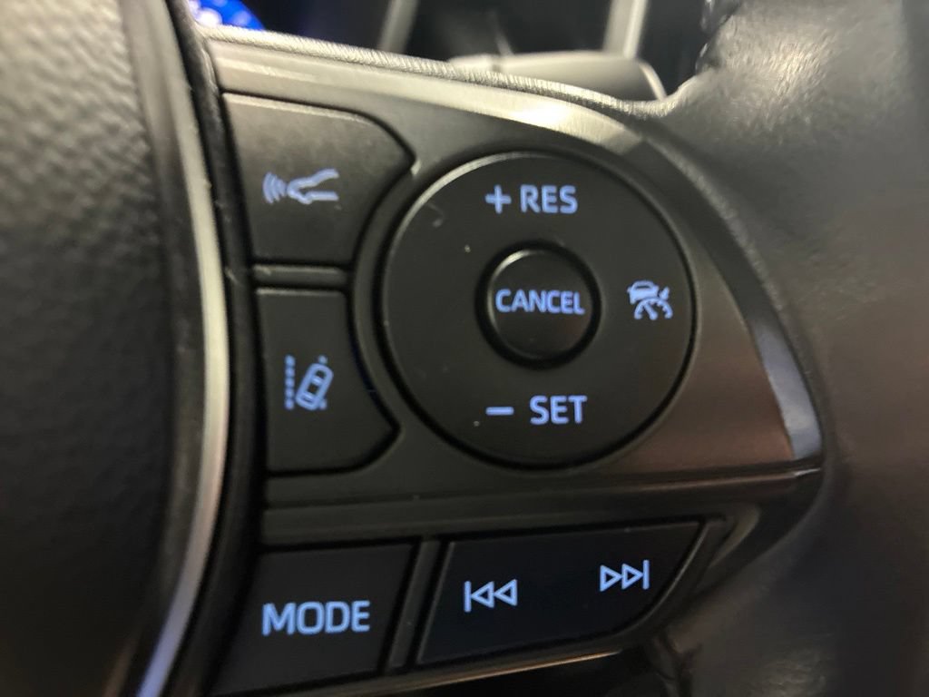 Used 2020 Toyota Corolla XSE FWD image 23
