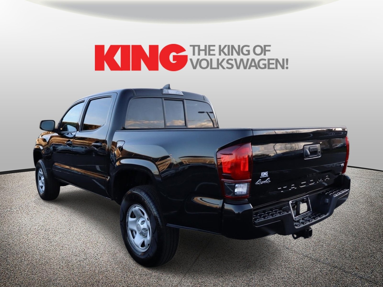 Used 2022 Toyota Tacoma SR image 6