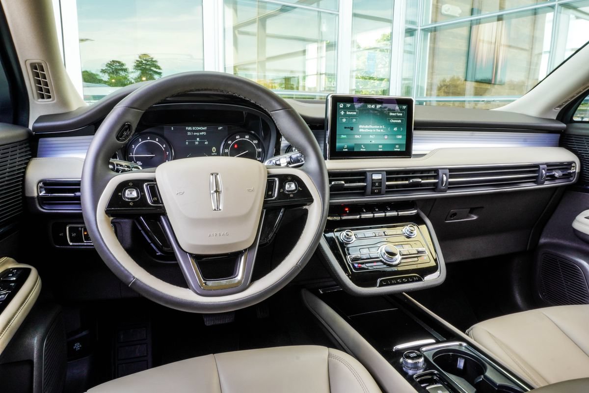 Used 2022 Lincoln Corsair FWD image 16