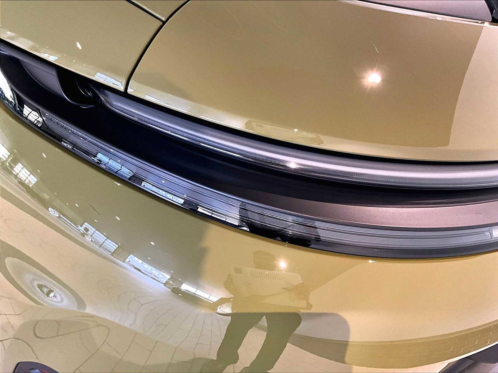 New 2026 Porsche 911 GTS image 28