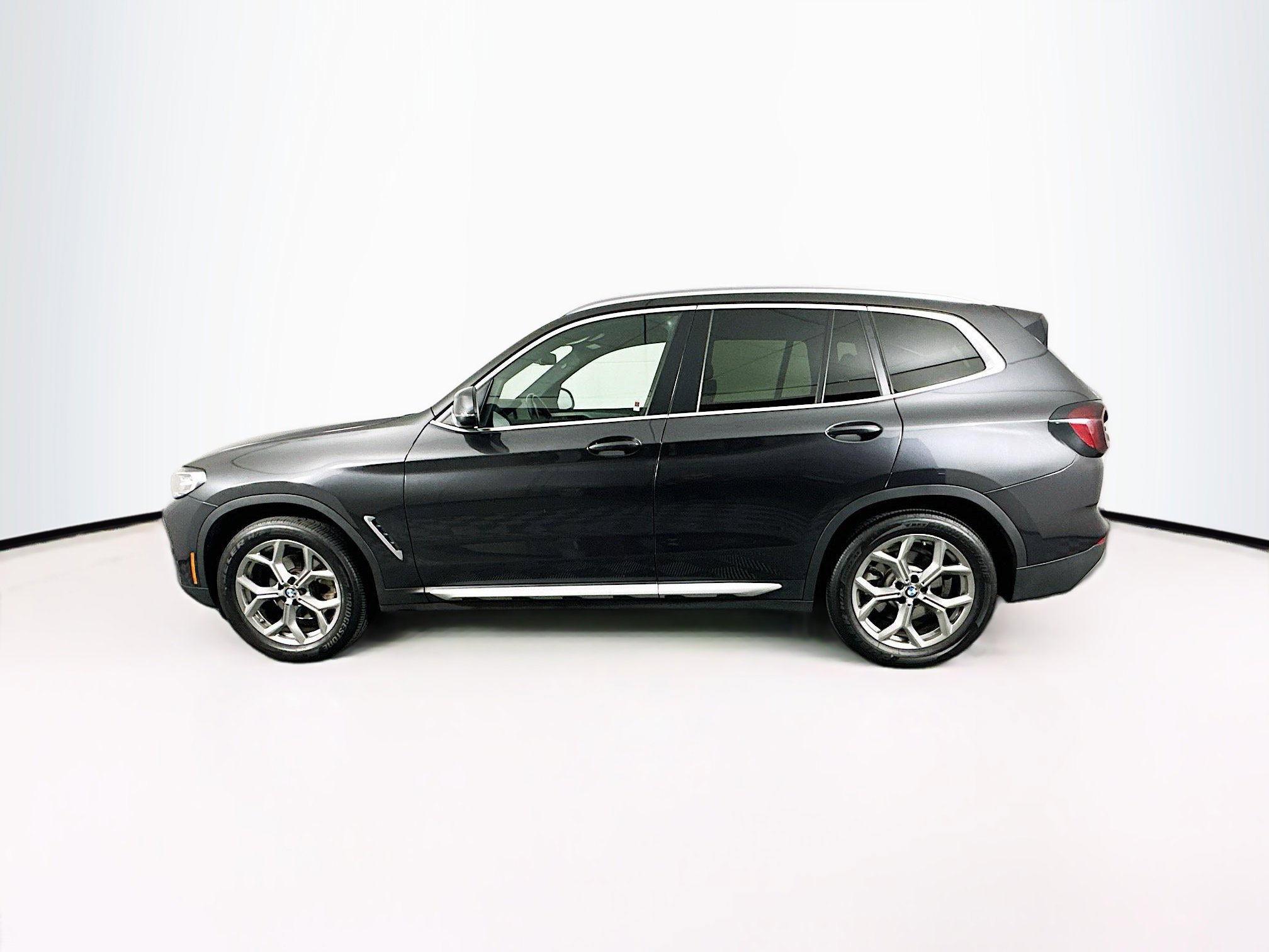 Used 2022 BMW X3 xDrive30i w/ Premium Package 2 AWD/4WD image 4