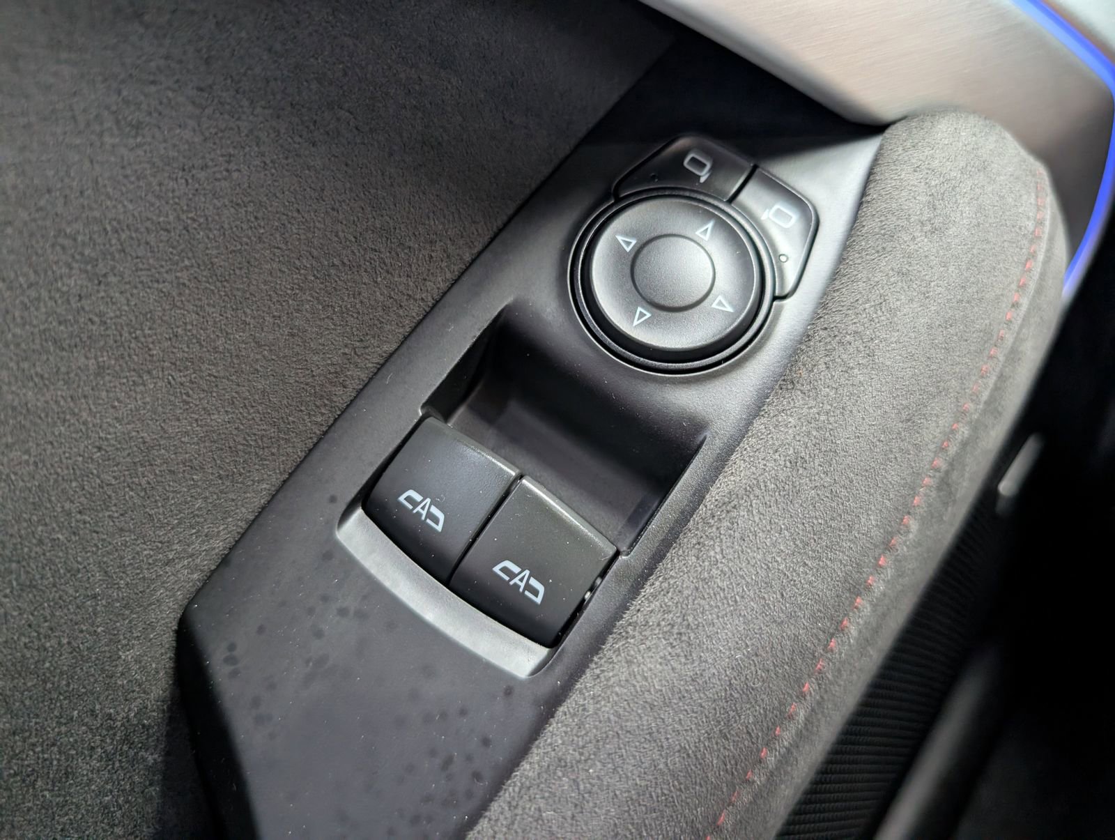 Used 2021 Chevrolet Camaro ZL1 RWD image 29