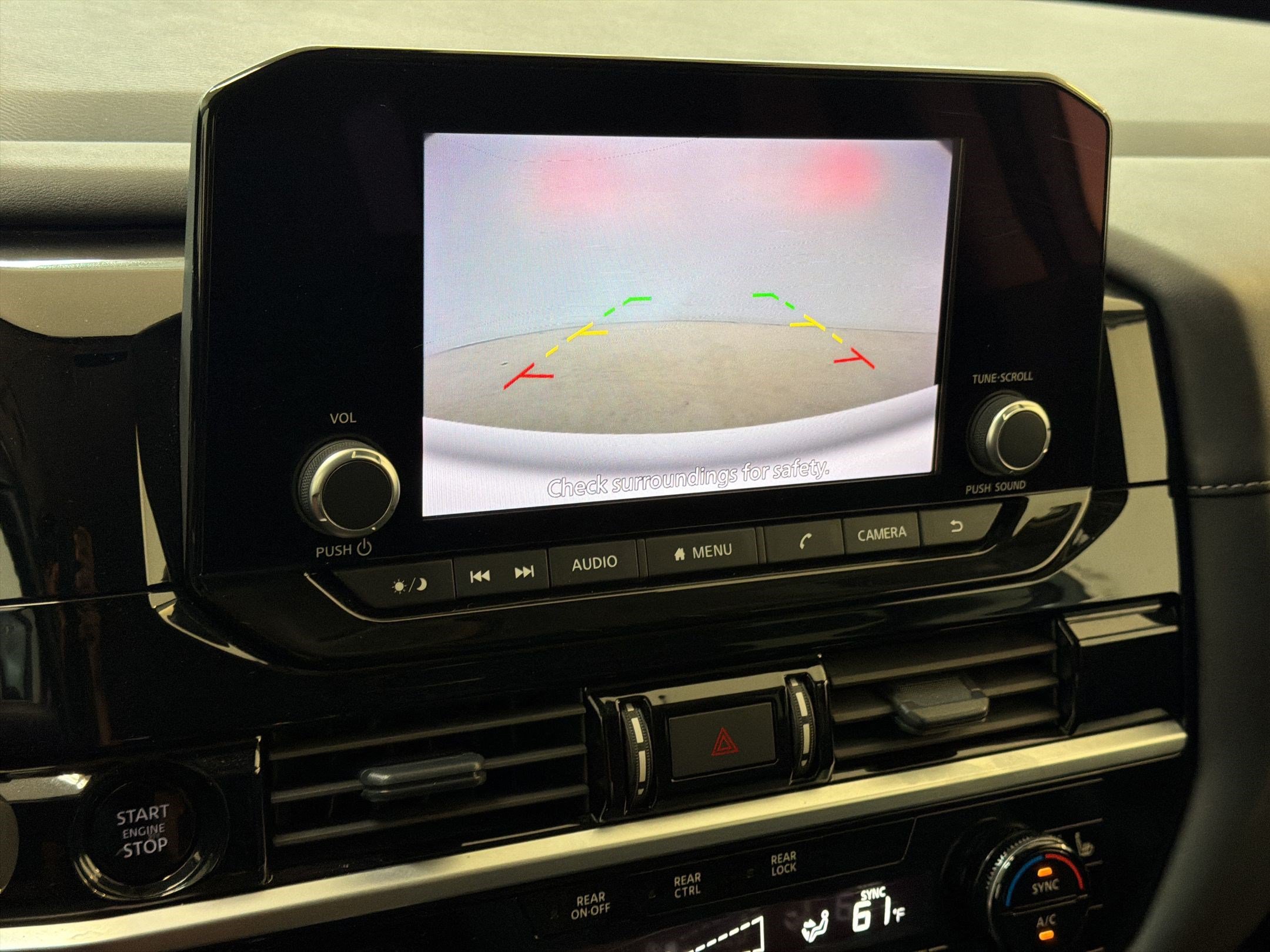 Used 2025 Nissan Pathfinder SV AWD/4WD image 20