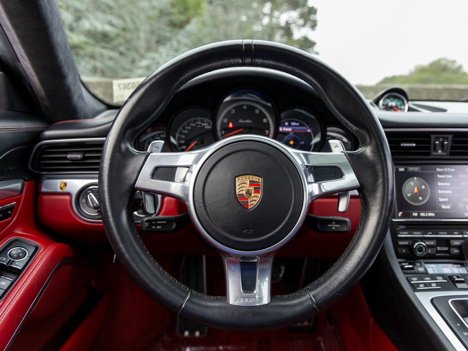 Used 2015 Porsche 911 Turbo image 32