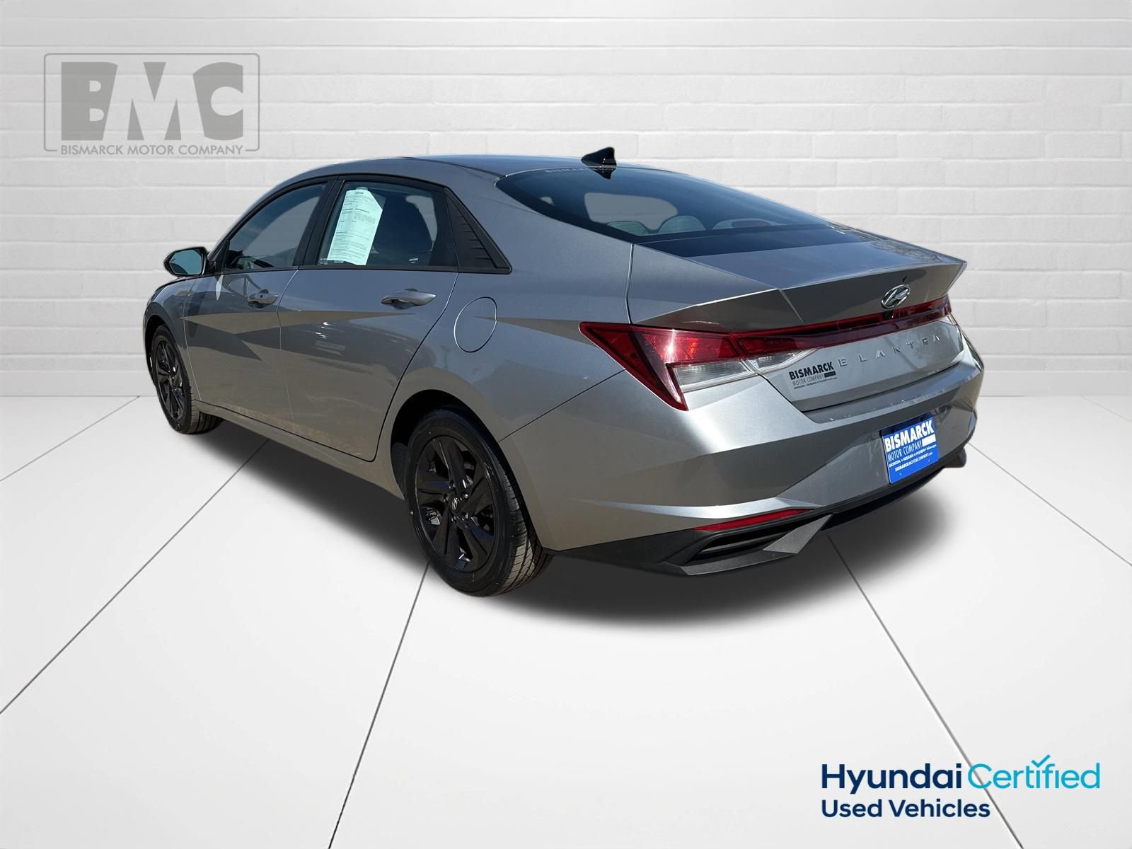 Used 2022 Hyundai Elantra SEL w/ Cargo Package image 4