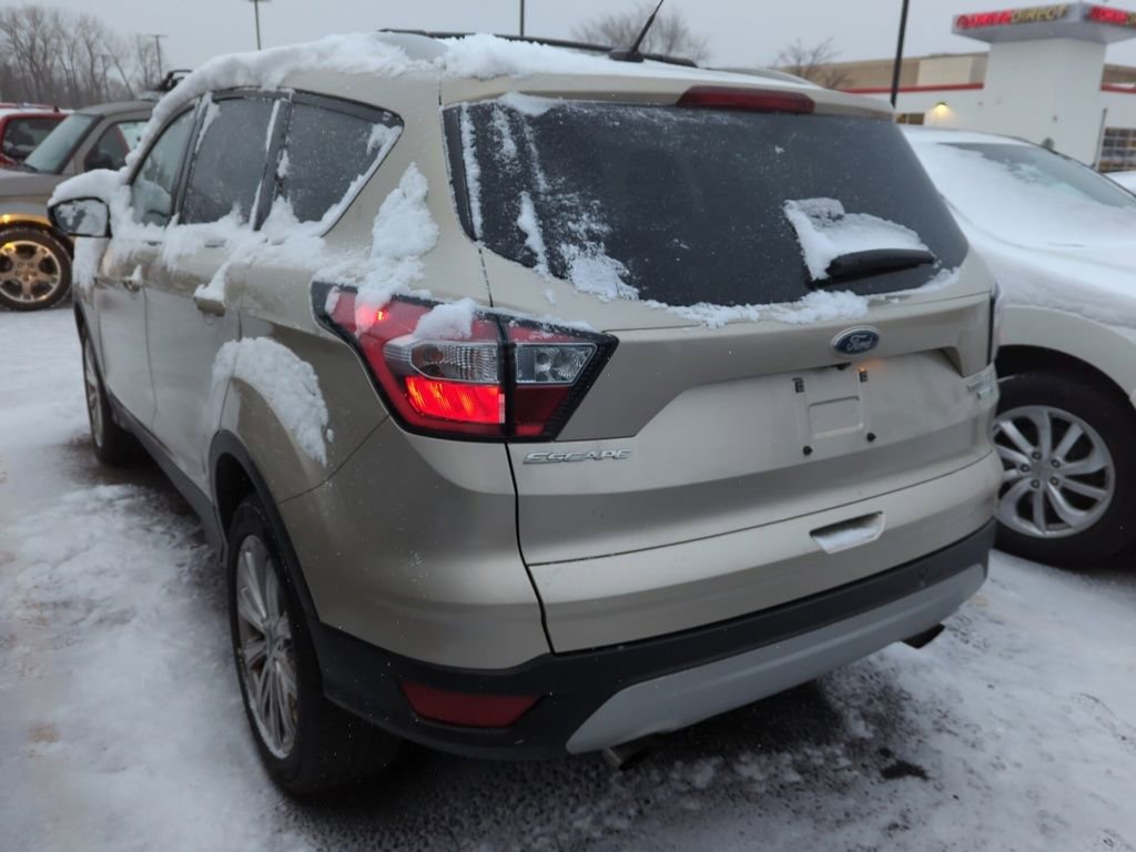 Used 2017 Ford Escape Titanium image 4