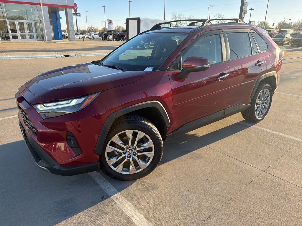 Used 2022 Toyota RAV4 Limited w/ Limited Grade Weather Package AWD/4WD image 1