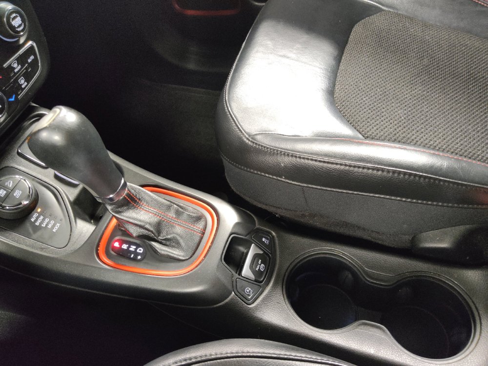 Used 2018 Jeep Compass Trailhawk w/ Navigation Group AWD/4WD image 26