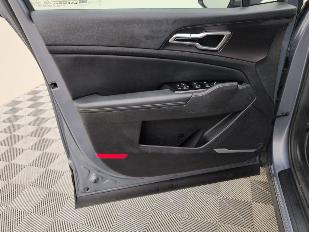 Used 2023 Kia Sportage EX image 36