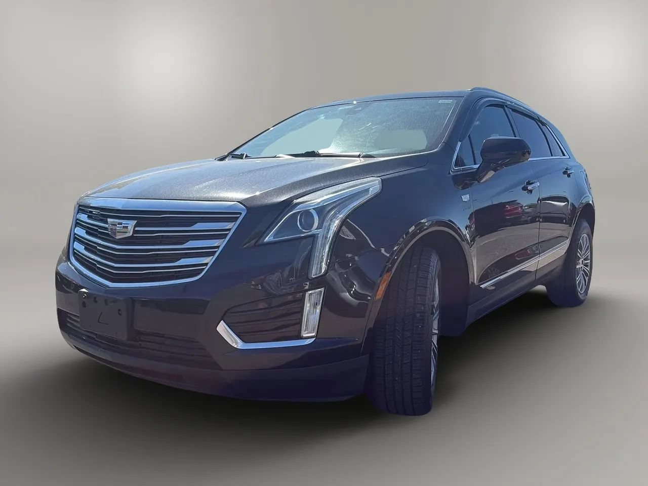 Used 2017 Cadillac XT5 Luxury w/ Driver Awareness Package AWD/4WD image 3