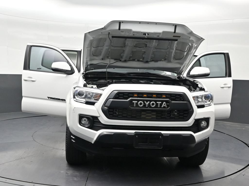 Used 2023 Toyota Tacoma SR5 AWD/4WD image 37