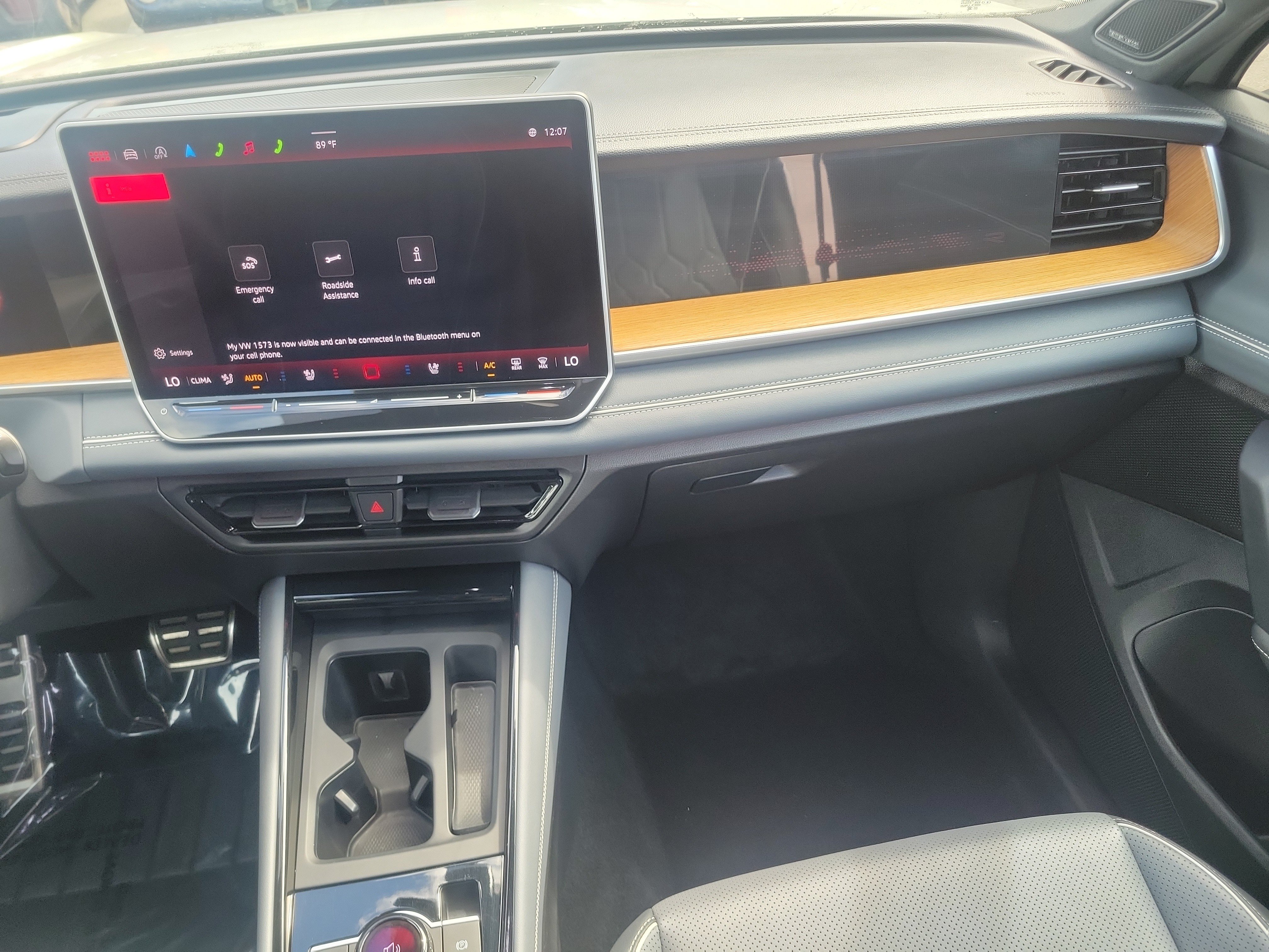 Used 2025 Volkswagen Tiguan SEL R-Line AWD/4WD image 20