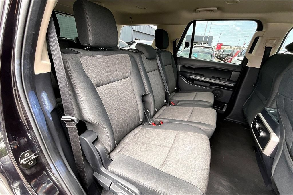 Used 2024 Ford Expedition XLT RWD image 36