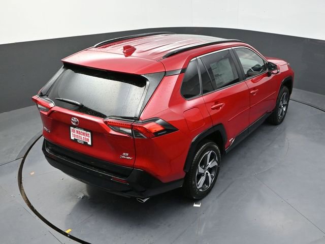 Used 2025 Toyota RAV4 SE w/ Weather & Moonroof Package image 22