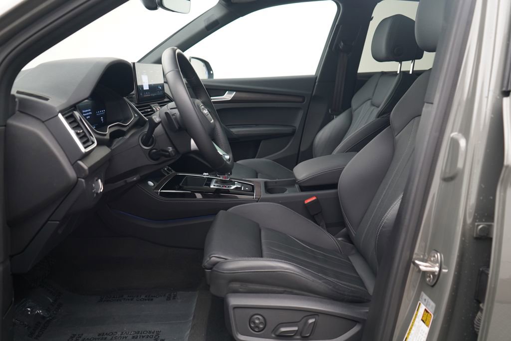 Used 2023 Audi Q5 2.0T Premium Plus w/ Premium Plus Package image 6