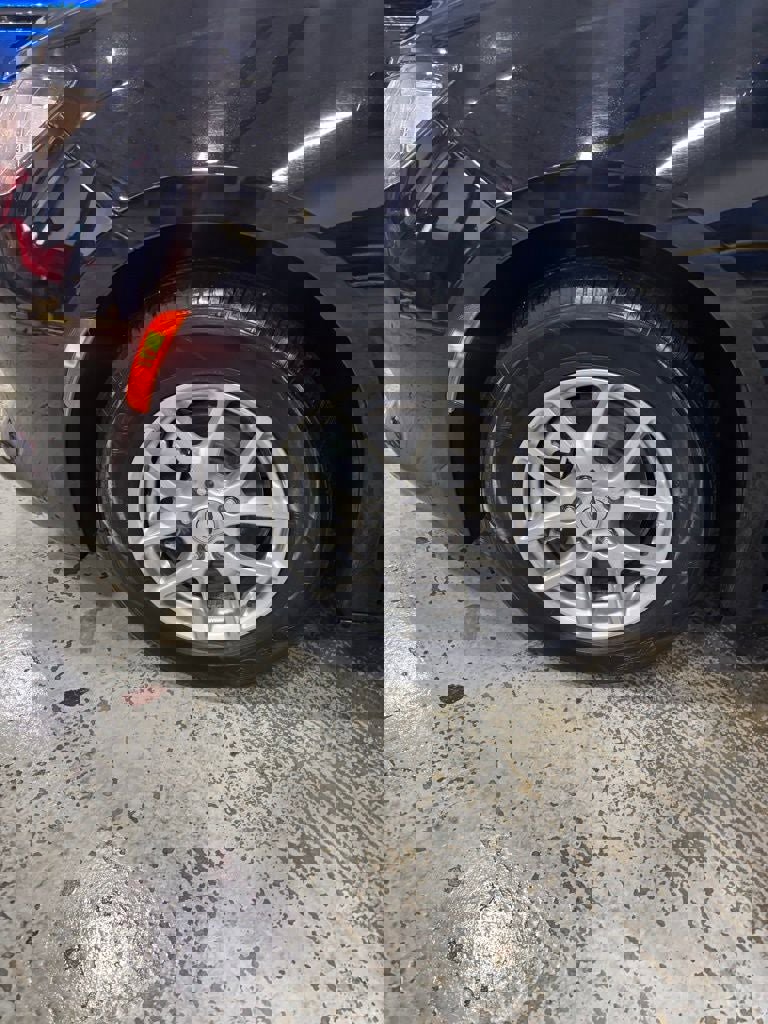 Used 2024 Chrysler Voyager LX image 22