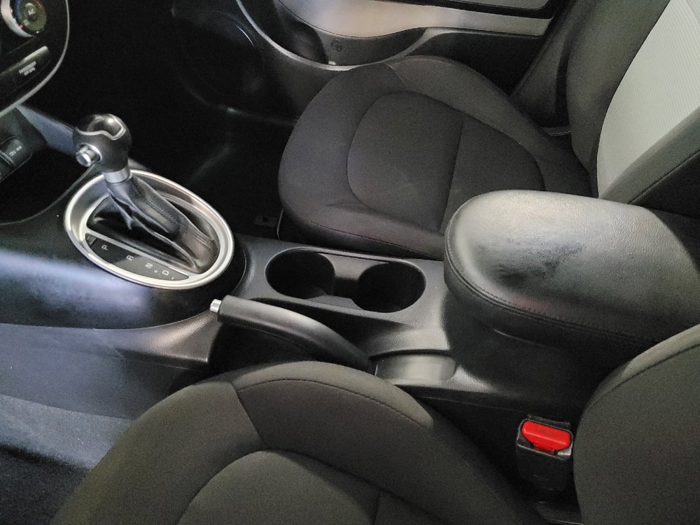 Used 2015 Kia Soul FWD image 26