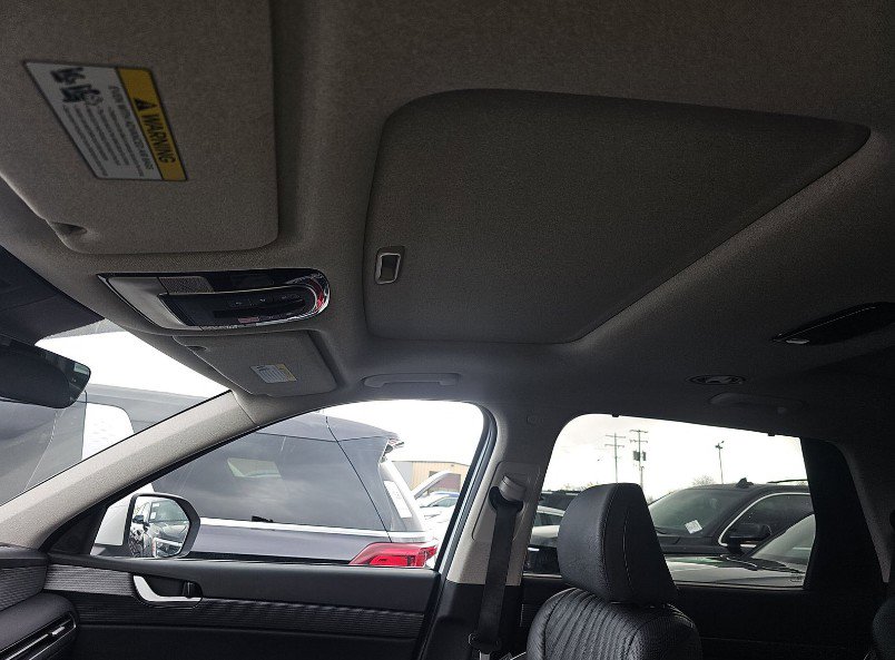 Used 2024 Hyundai Palisade Limited image 12