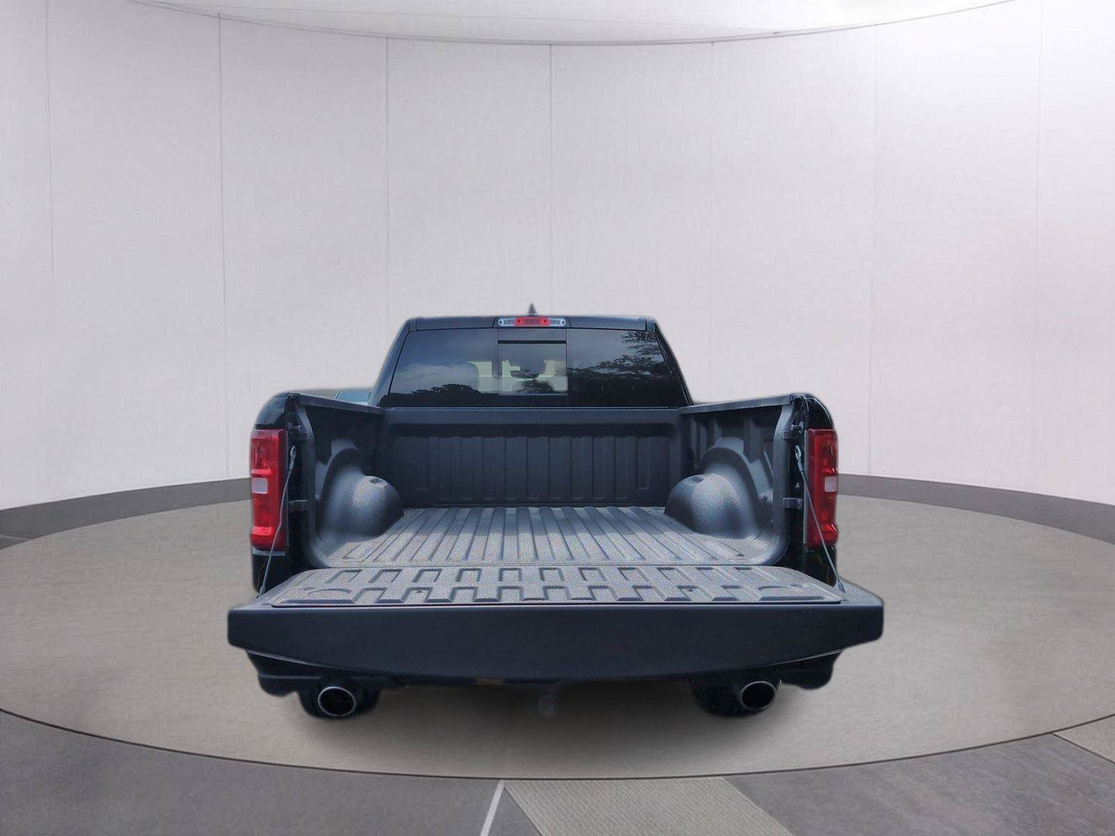 Used 2026 RAM 1500 Big Horn AWD/4WD image 6
