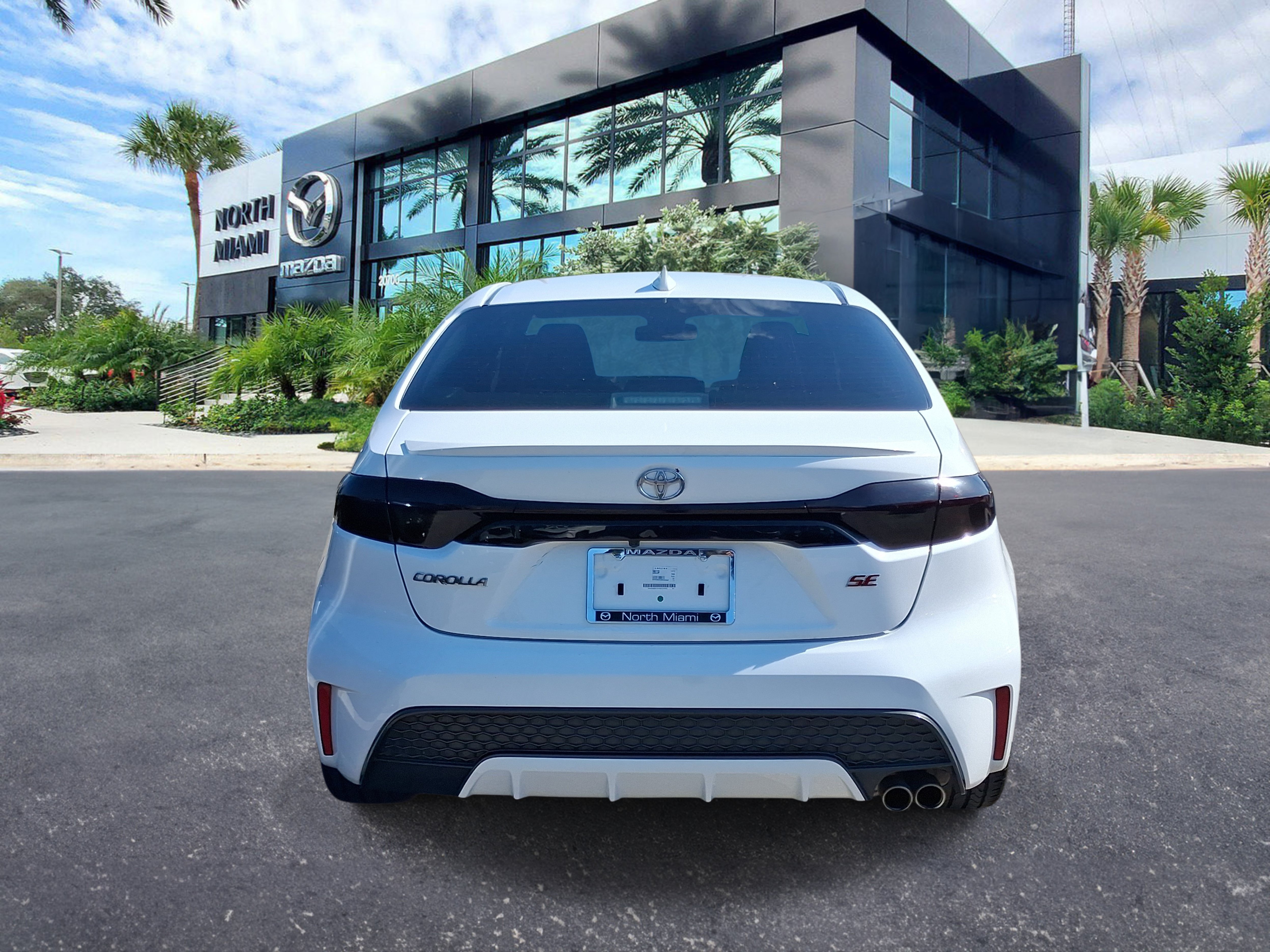 Used 2022 Toyota Corolla SE FWD image 4