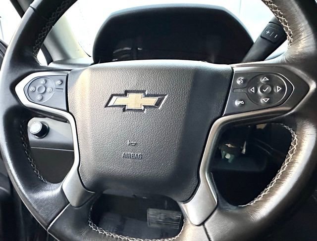 Used 2018 Chevrolet Suburban LT image 10