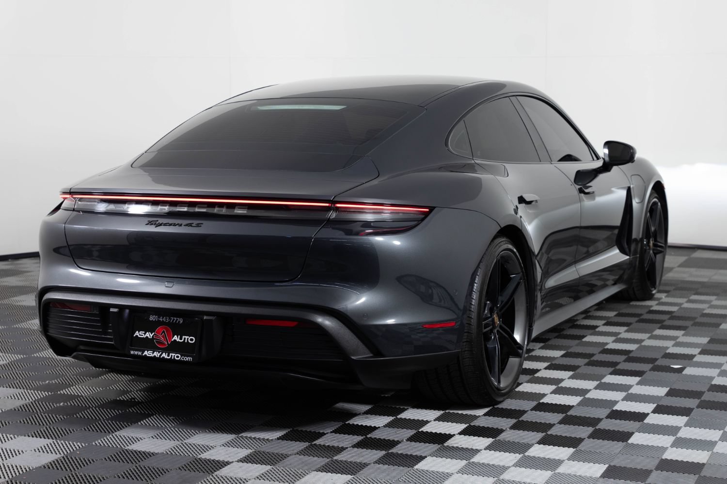 Used 2023 Porsche Taycan 4S w/ Premium Package AWD/4WD image 7