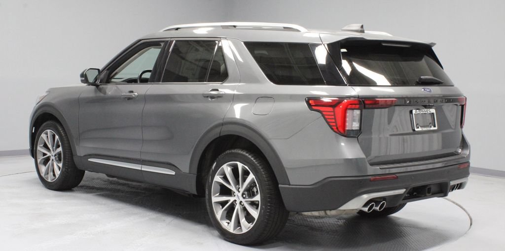 Certified 2025 Ford Explorer Platinum w/ Ultimate Package AWD/4WD image 9