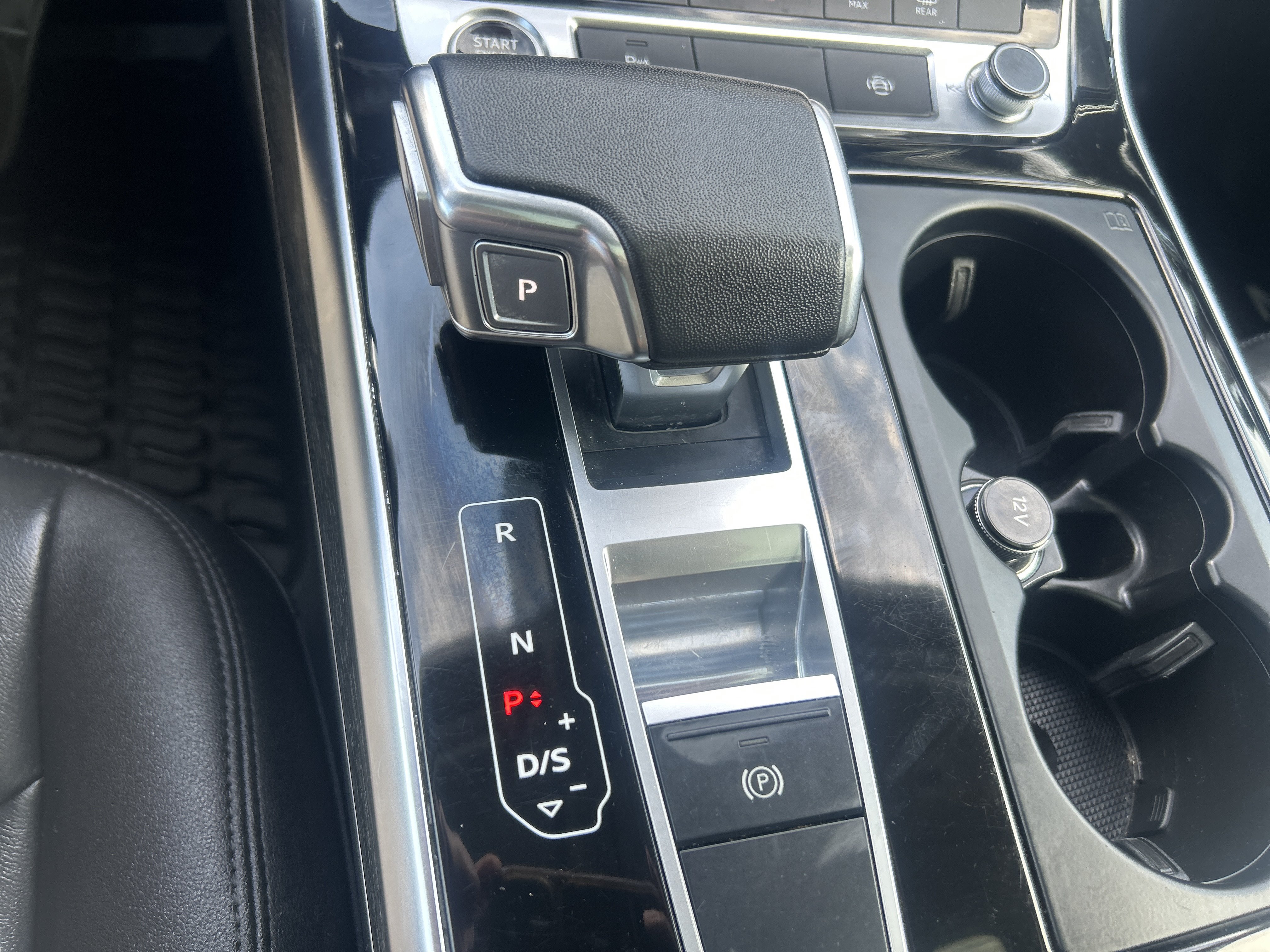 Used 2022 Audi Q7 3.0T Premium w/ Convenience Package AWD/4WD image 25