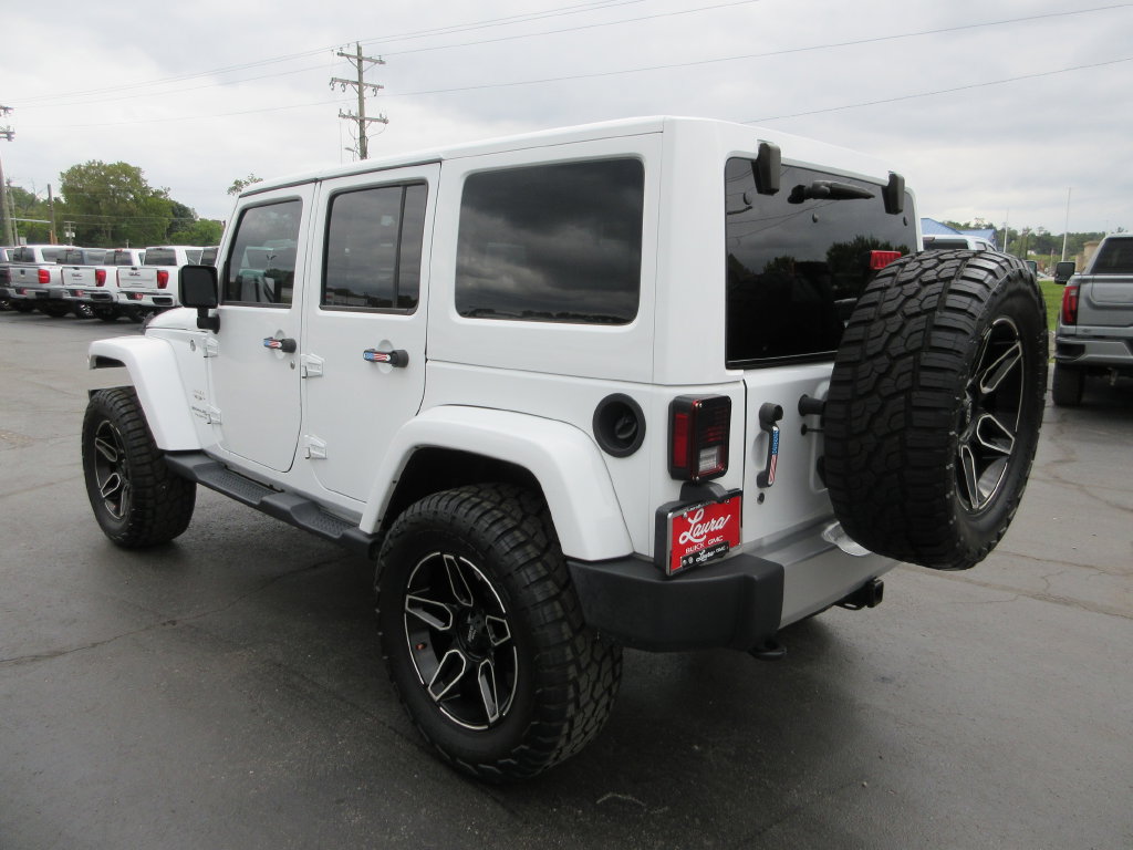 Used 2018 Jeep Wrangler Unlimited Sahara AWD/4WD image 7
