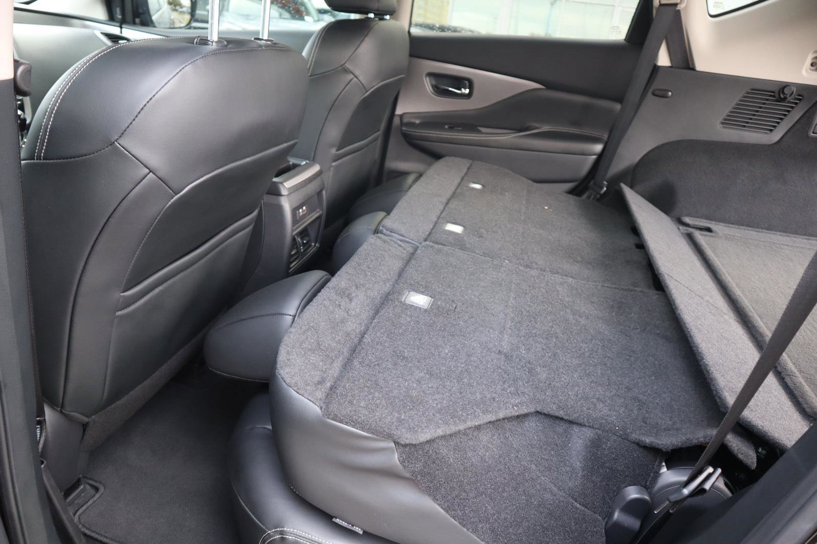 Certified 2024 Nissan Murano SV w/ SV Midnight Edition Package image 37