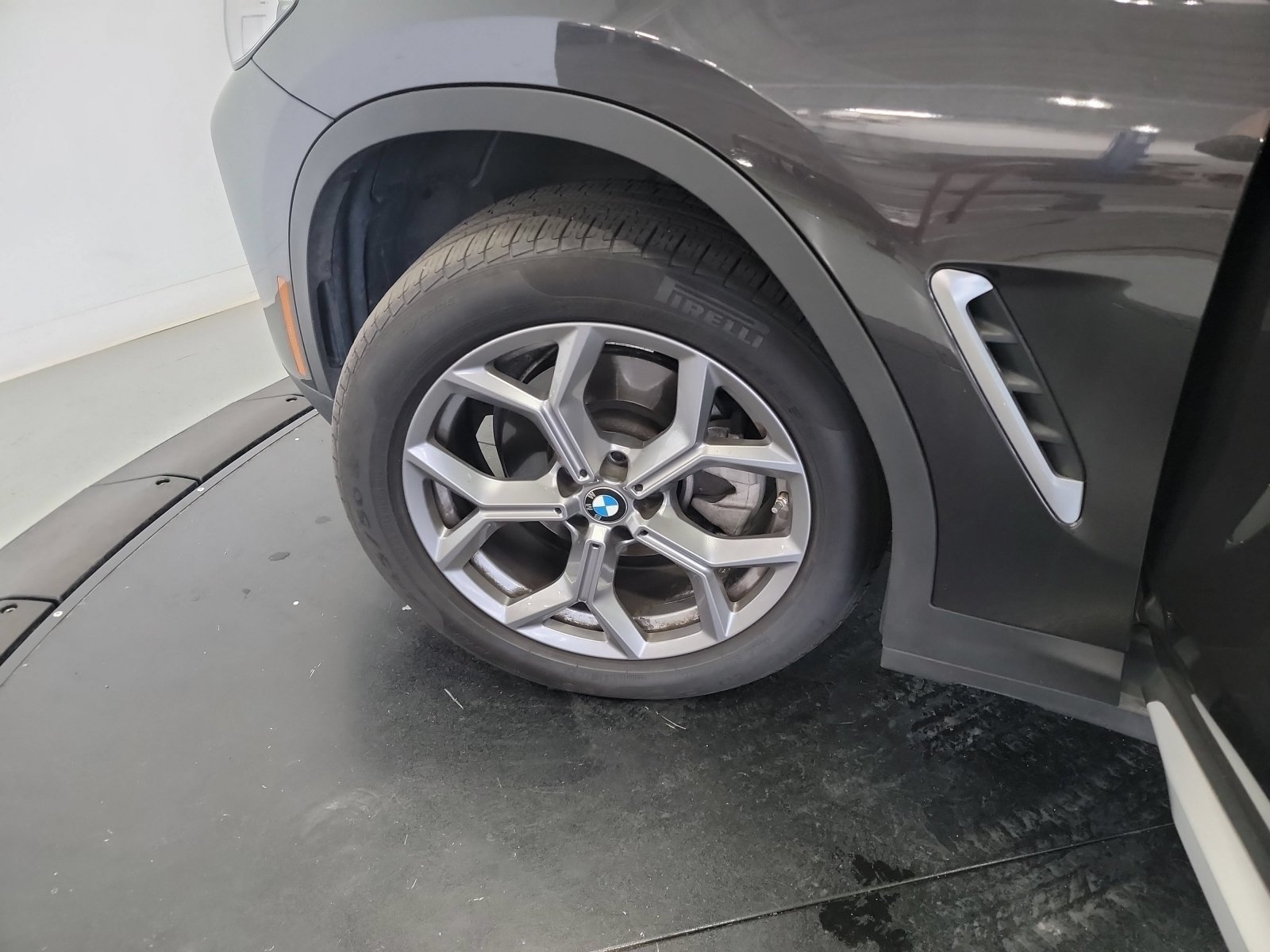 Used 2023 BMW X3 xDrive30i w/ Premium Package AWD/4WD image 30