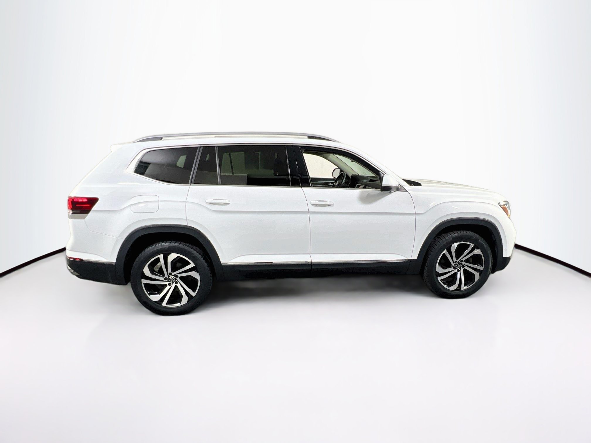 Used 2021 Volkswagen Atlas SEL Premium AWD/4WD image 4