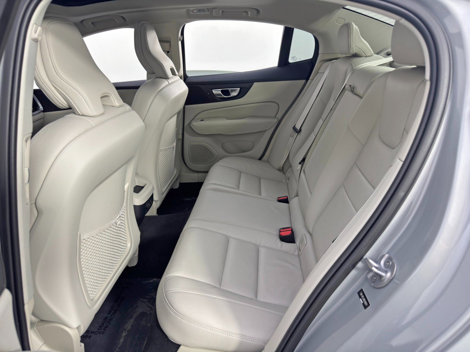 Used 2024 Volvo S60 B5 Plus w/ Protection Package Premier image 40