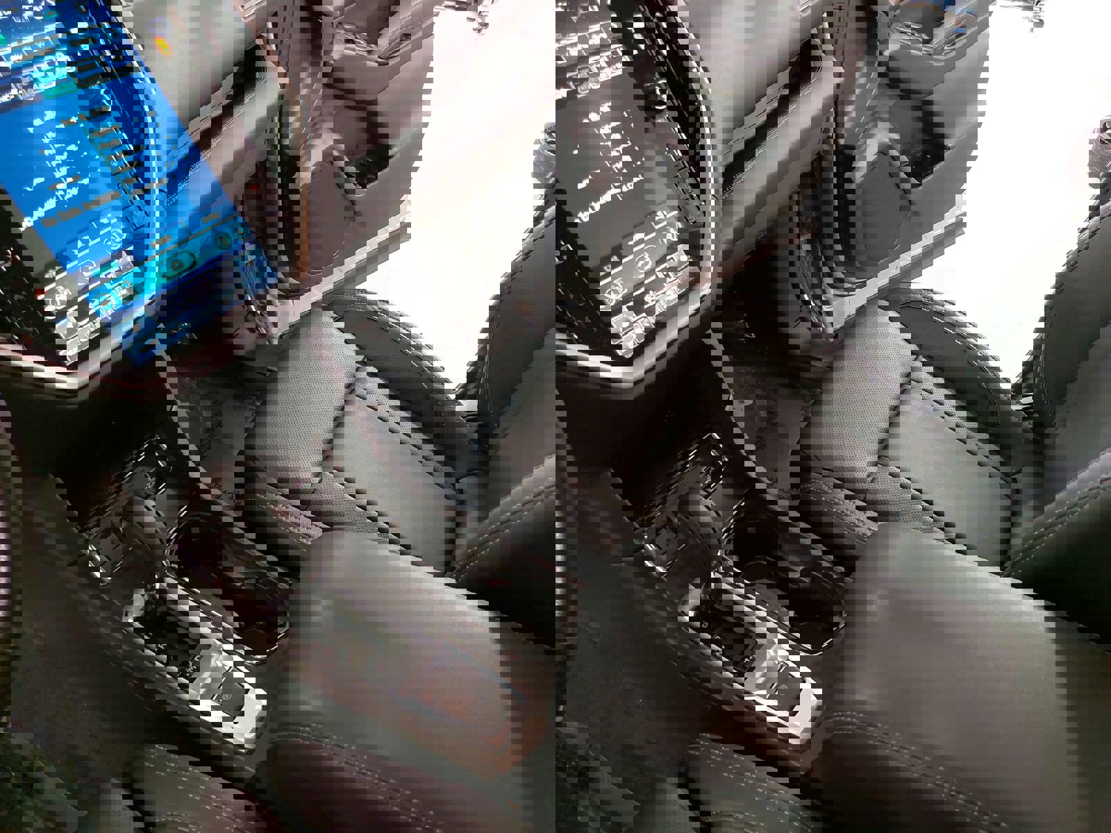 Used 2024 Subaru Ascent Limited image 27