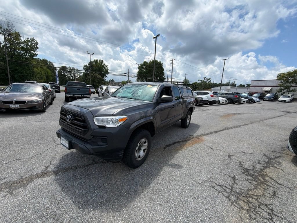 Used 2016 Toyota Tacoma SR AWD/4WD image 3