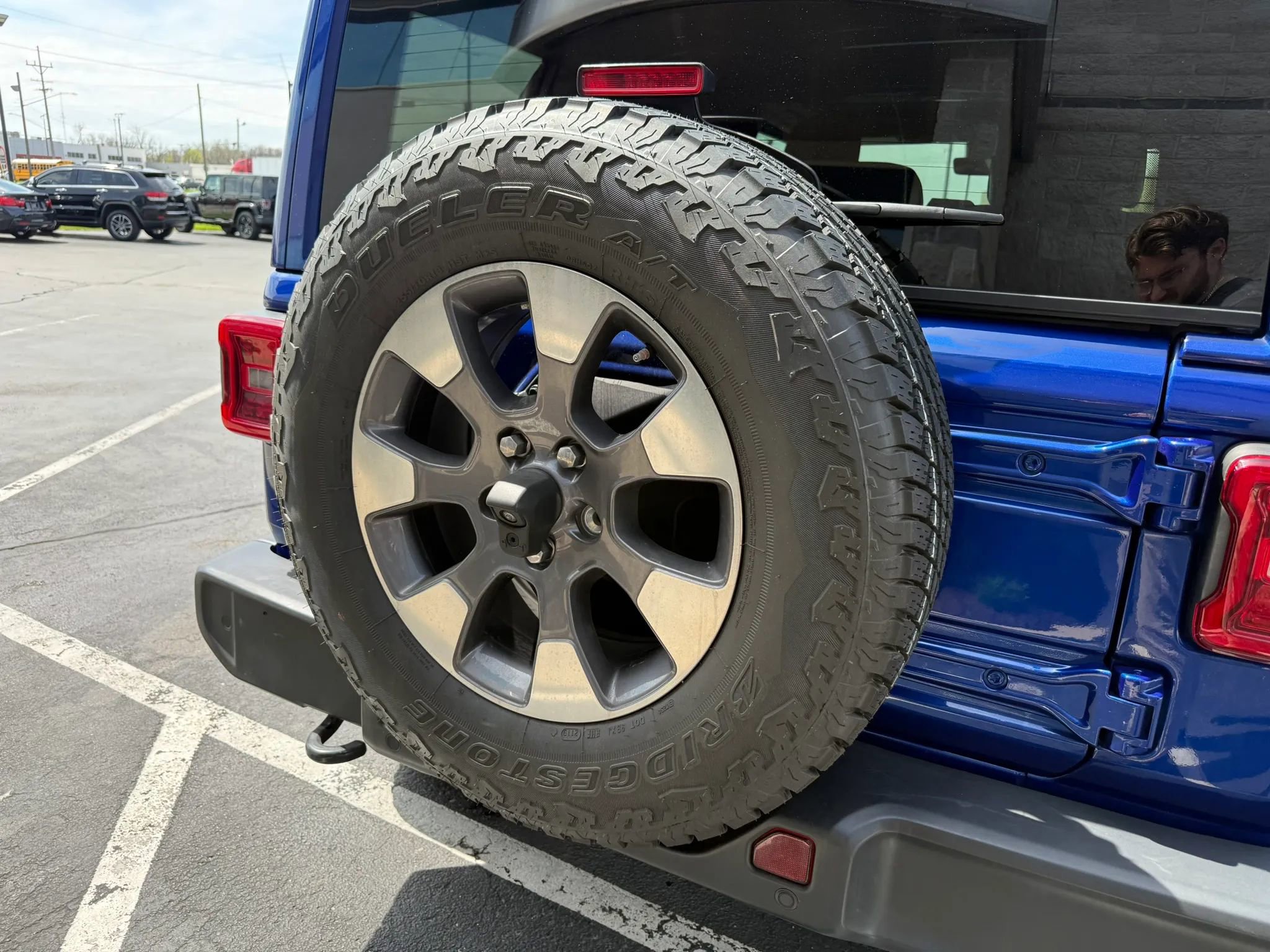 Used 2019 Jeep Wrangler Unlimited Sahara image 42