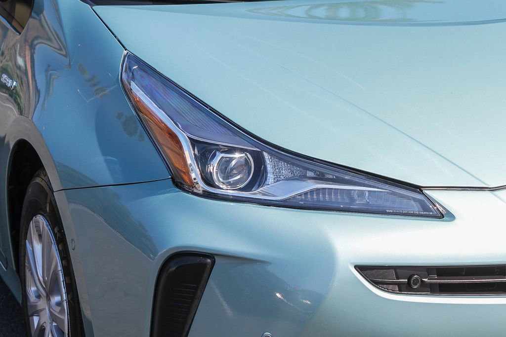 Used 2022 Toyota Prius LE image 4