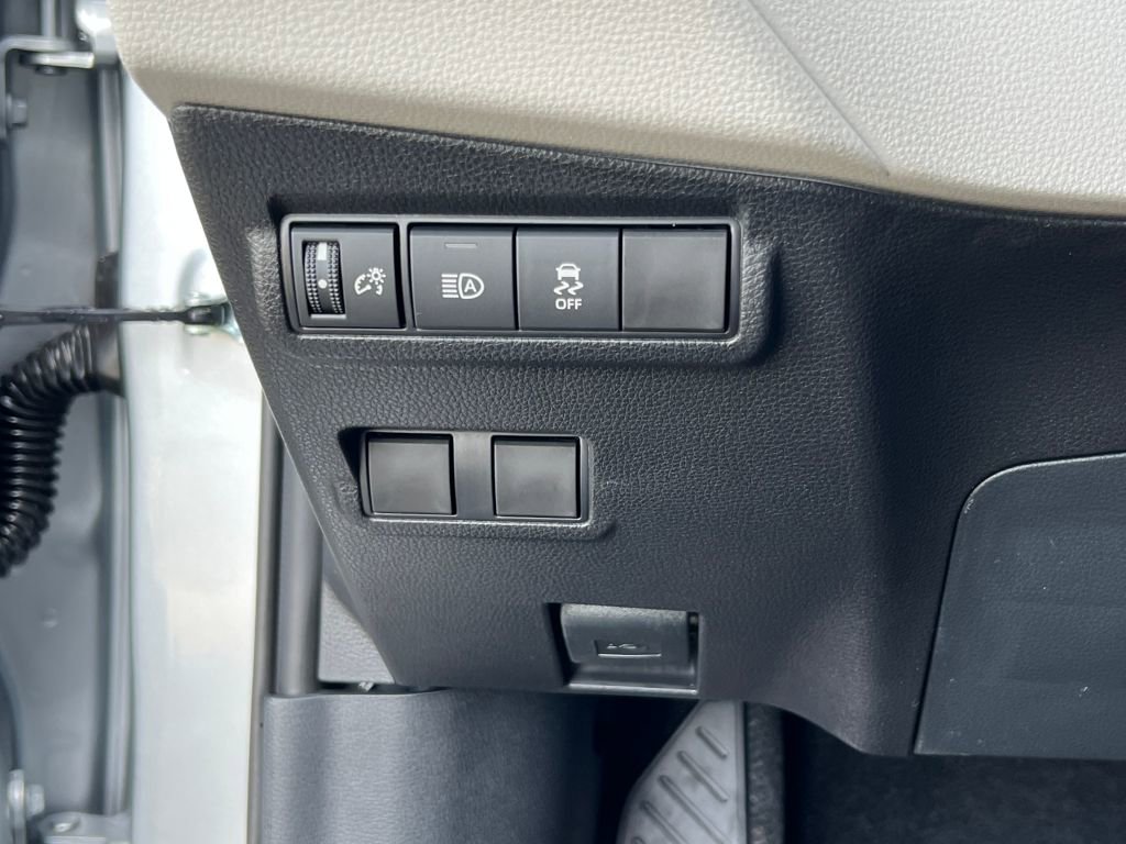 New 2026 Toyota Corolla Cross L image 21